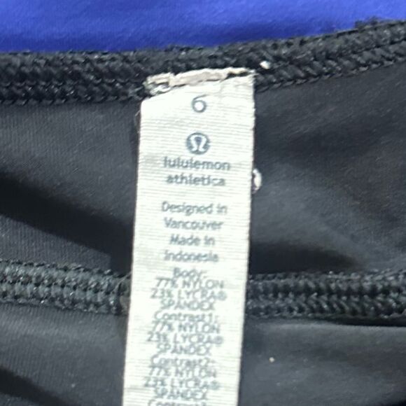 Lululemon Athletica Passion Crop II Blue and Black Activewear - Picture 7 of 7